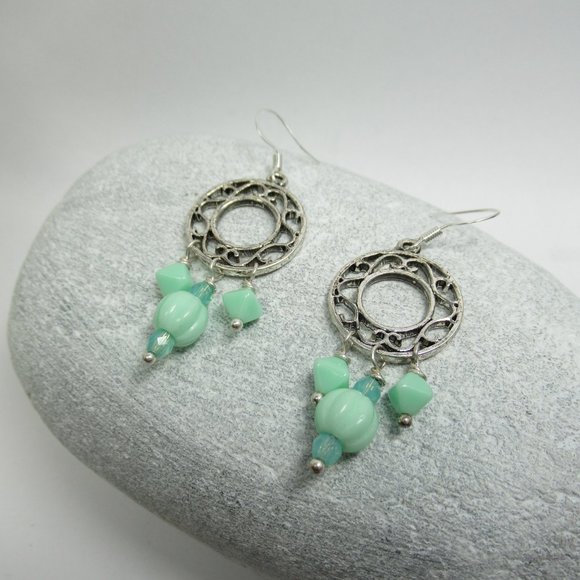 UG bead Earrings - Picture 3 of 11